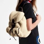 ルイヴィトンコピー激安 モコモコ感が可愛い バックパックM23384