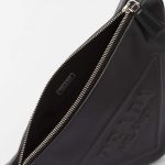 プラダ コピー トライアングル レザーショルダーバッグ 1BH190_2BYA
