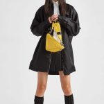 プラダ コピー トライアングル レザーショルダーバッグ 1BH190_2BYA
