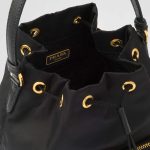 プラダ スーパーコピー デュエット Re-Nylon ショルダーバッグ 1BH038_RV44