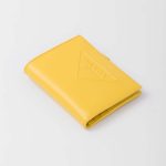 プラダ コピー グレーストライアングルエンボスレザー 財布 1ML050_2FPB