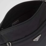 プラダ スーパーコピー Re-Nylon ショルダーバッグ 1BC421_RV44