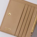 プラダ スーパーコピー ソフトカーフ トライアングル 財布 1ML050_2CLU_F0036