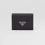 プラダ スーパーコピー サフィアーノトライアングル 財布 2MH042_QHH