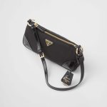 プラダ コピー Re-Edition 2002 Re-Nylon xブラッシュドレザー ショルダーバッグ 1BC201_R789