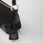 プラダ コピー Re-Edition 2002 Re-Nylon xブラッシュドレザー ショルダーバッグ 1BC201_R789