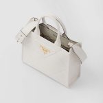プラダ スーパーコピー シンボル トップステッチ レザー スモール バッグ 1BA379_ASK