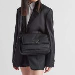 プラダ コピー ミディアム パデッドRe-Nylon ショルダーバッグ 1BD255_RDLN