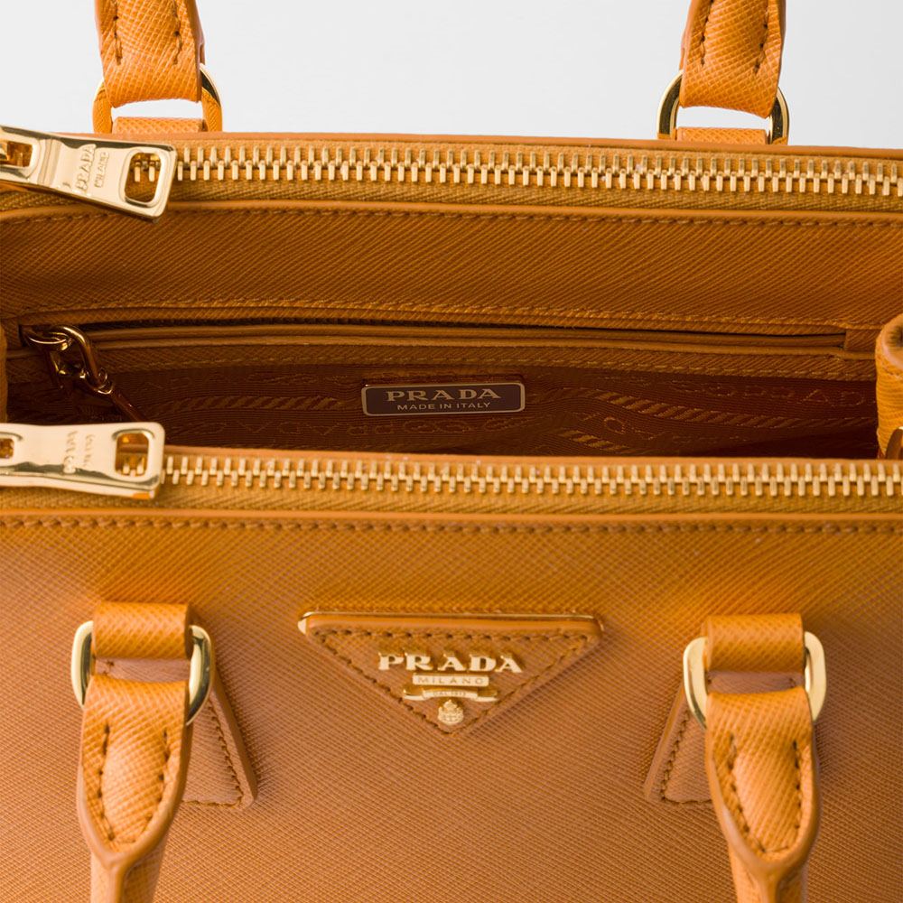 プラダ スーパーコピー ガレリア サフィアーノレザー ミニバッグ