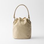 プラダ スーパーコピー スタッズ付 Re-Nylon ミニバッグ 1BE067_2HGV プラダ スーパーコピー スタッズ付 Re-Nylon ミニバッグ 1BE067_2HGV
