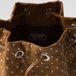 プラダ スーパーコピー スタッズ付 Re-Nylon ミニバッグ 1BE067_2HGV プラダ スーパーコピー スタッズ付 Re-Nylon ミニバッグ 1BE067_2HGV