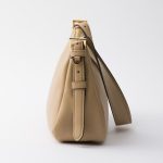 プラダ スーパーコピー エメ ミディアム レザー ショルダーバッグ 1BC229_2CYS
