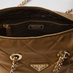 プラダ スーパーコピー チェーンRe-Nylon スモールトートバッグ 1BG468_2AOS