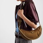 プラダ スーパーコピー Re-Nylon ショルダーバッグ 1BH222_R064