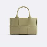 ボッテガヴェネタ コピー ミニ アルコ ラムスキントートバッグ 709337 VCQC2 ボッテガヴェネタ コピー ミニ アルコ ラムスキントートバッグ 709337 VCQC2