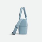 ボッテガヴェネタ コピー ミニ イーストウエスト アルコ ラムスキントートバッグ 776778 VCQC2 ボッテガヴェネタ コピー ミニ イーストウエスト アルコ ラムスキントートバッグ 776778 VCQC2