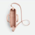 ボッテガヴェネタ コピー ミニ イーストウエスト アルコ ラムスキントートバッグ 776778 VCQC2 ボッテガヴェネタ コピー ミニ イーストウエスト アルコ ラムスキントートバッグ 776778 VCQC2
