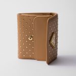 プラダ スーパーコピー スタッズドレザー 財布 1MH043_2C3H