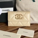 CHANEL 19 カードケース ラムスキン スーパーコピー AP1790