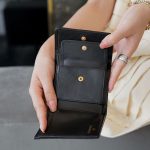 シャネルスーパーコピー コンパクト財布☆三つ折り A80734