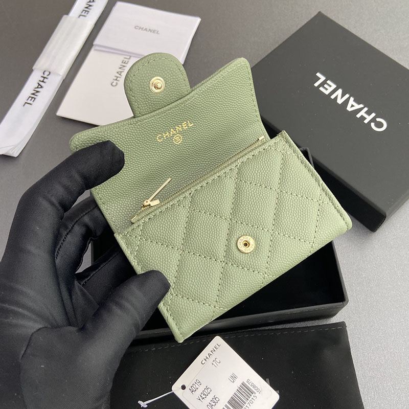 used 美品CHANEL 緑色 ケース カードケース CHANEL/シャネル】 ココボタン パスケース/名刺入れ カードケース 9