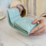 シャネル19 三つ折りミニ財布 コピー フラップウォレット AP1789 シャネル19 三つ折りミニ財布 コピー フラップウォレット AP1789