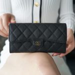 シャネルクラシック フラップ マトラッセ ココマーク 長財布 コピー A80758