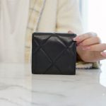 シャネル19 スーパーコピー ミニ財布 三つ折り フラップウォレット AP1789 シャネル19 スーパーコピー ミニ財布 三つ折り フラップウォレット AP1789