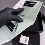 シャネル コピー クラシック スモール フラップ ウォレット 三つ折財布 A82288
