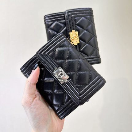 シャネルスーパーコピー 三つ折り 財布 コンパクト財布 A80734