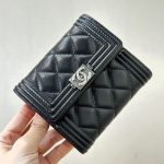シャネルスーパーコピー 三つ折り 財布 コンパクト財布 A80734