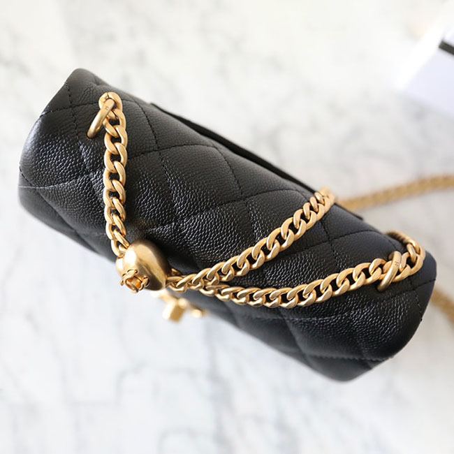 シャネルスーパーコピー ハート型ボールチェーン フラップバッグ AS3829