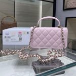 シャネルスーパーコピー マトラッセ フォンケース ショルダーバッグ AP3226 シャネルスーパーコピー マトラッセ フォンケース ショルダーバッグ AP3226