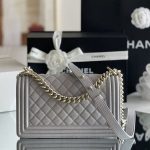 シャネル スーパーコピー ボーイシャネル ショルダーバッグ A67086 A67085 シャネル スーパーコピー ボーイシャネル ショルダーバッグ A67086 A67085