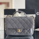 シャネルスーパーコピー CCロゴ トップハンドル ミニ フラップ バッグ AS4992 シャネルスーパーコピー CCロゴ トップハンドル ミニ フラップ バッグ AS4992