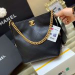 シャネルコピー ショルダーバッグ マトラッセ ココマーク ホーボーバッグ A57573