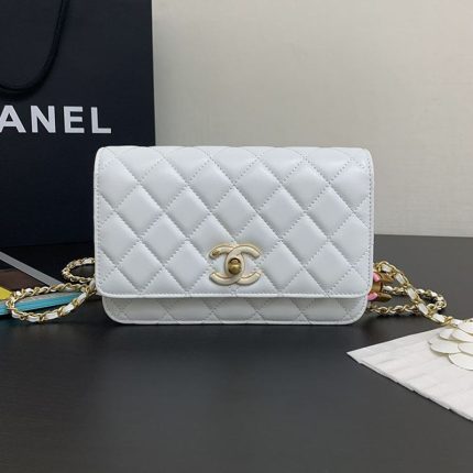 シャネル スーパーコピー チェーン ウォレット バッグ CCロゴ AP3938