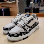 ルイヴィトン スーパーコピー LV トレイナー スニーカー 1AIKQ
