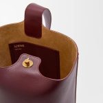 ロエベコピー ペブル バケットバッグ ミディアム ツンドラ AANBBBWX01 ロエベコピー ペブル バケットバッグ ミディアム ツンドラ AANBBBWX01