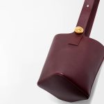 ロエベコピー ペブル バケットバッグ ミディアム ツンドラ AANBBBWX01 ロエベコピー ペブル バケットバッグ ミディアム ツンドラ AANBBBWX01