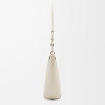 ​ロエベコピー シャイニングナッパレザー パズル フォールド ポーチ C510PT1X01