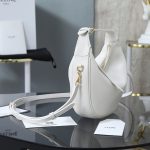 セリーヌコピー ティーン CELINE ルル グレインドカーフスキン 120723ENY セリーヌコピー ティーン CELINE ルル グレインドカーフスキン 120723ENY