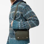 ロエベスーパーコピー ペブル メッセンジャーバッグ スモール BANBPCBX01