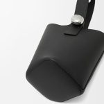 ロエベ スーパーコピー ぺブル バケットバッグ ミニ AANBBBMX31