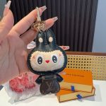 ルイヴィトンコピー Labubu キーホルダー バッグチャーム M43670