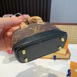 ルイヴィトンコピー ホワイトサンサイ Monogram ミニシェルバッグ