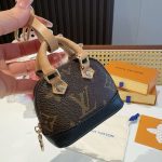 ルイヴィトンコピー ホワイトサンサイ Monogram ミニシェルバッグ
