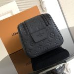 ルイヴィトンスーパーコピー ドップ･キット クラッチバッグ M59478