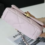 シャネル コピー chanel 19 フラップバッグ AS1160 AS1161 ピンク シャネル コピー chanel 19 フラップバッグ AS1160 AS1161 ピンク