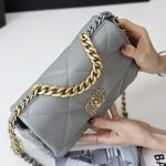シャネル コピー CHANEL 19 フラップバッグ AS1160 AS1161 エレファントグレー シャネル コピー CHANEL 19 フラップバッグ AS1160 AS1161 エレファントグレー